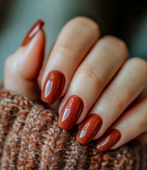 Этот пост - ваш знак сменить летний маникюр на тёплые оттенки. 03