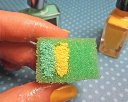 Пошаговый урок градиентного маникюра. 02