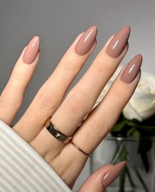 Этот пост - ваш знак сменить летний маникюр на тёплые оттенки. 05