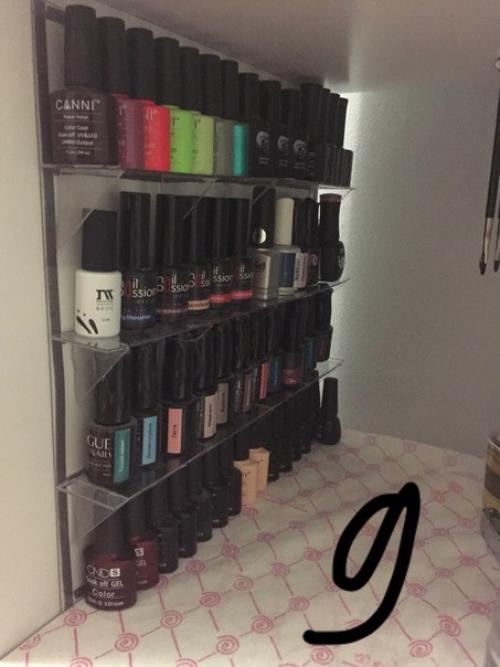 Здравствуйте самые злые мастера делать было нечего, пластик взят из лифта с рекламы (он сам упал). 08