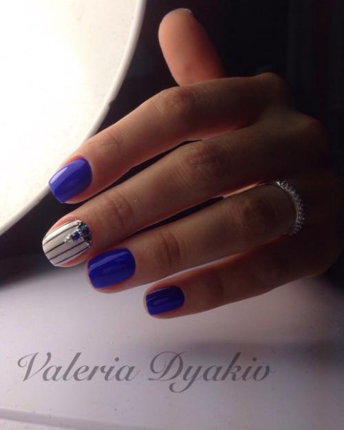 Осень наступила?  Выбор девочек все больше падает на темные оттенки? 01