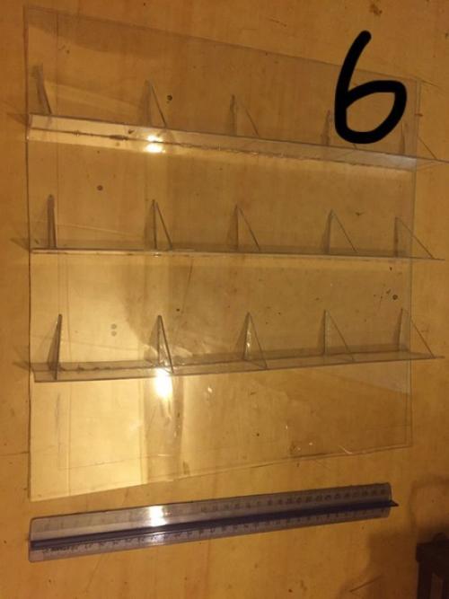 Здравствуйте самые злые мастера делать было нечего, пластик взят из лифта с рекламы (он сам упал). 05