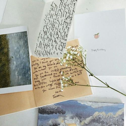 Как сделать водный маникюр? 01