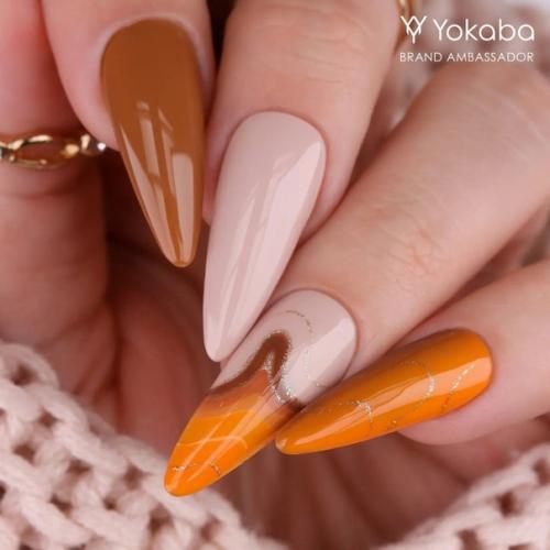 Идеи осеннего маникюра на длинные ногти. 07