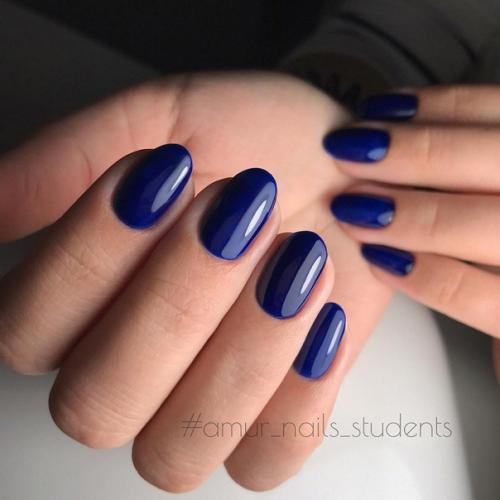 Маникюр в синем цвете, на короткие ногти. 08