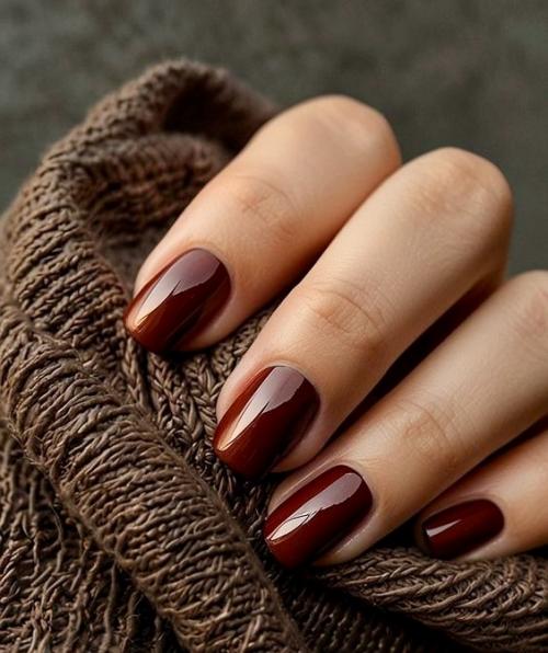 Этот пост - ваш знак сменить летний маникюр на тёплые оттенки. 08