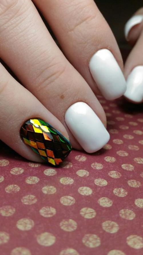 Девочки, перешла на аппаратный маникюр, нужна критика. 01