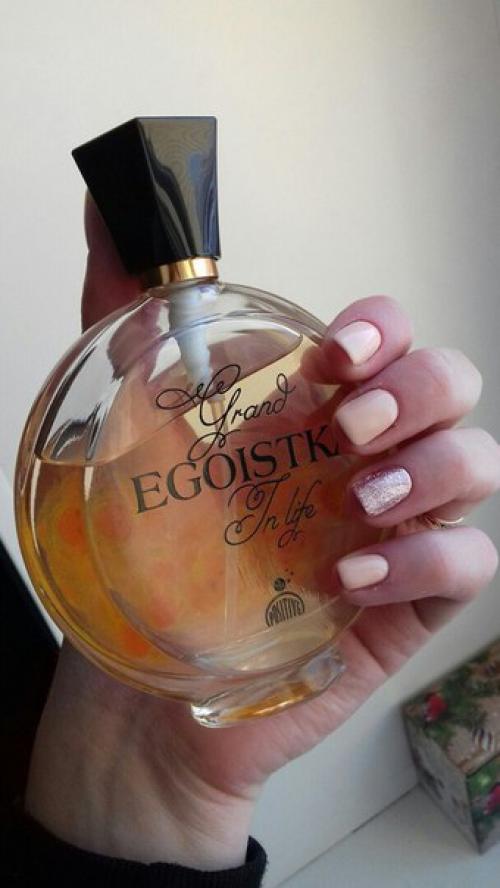 Анонимно.  Оцените пожалуйста работы, над чем нужно поработать и сколько бы вы заплатили? 01