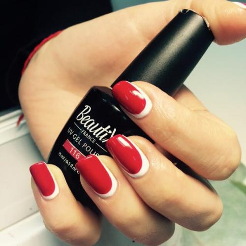 С 26 по 31 октября - маникюр и наращивание ногтей. 06