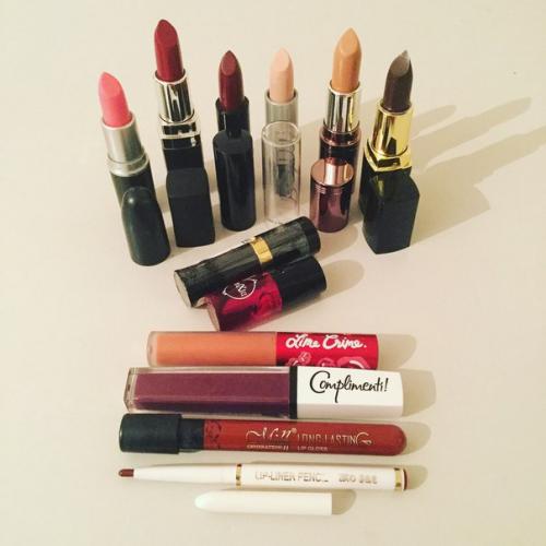 Продам абсолютно новую косметику и бижутерию по очень низким ценам! 01 Продам абсолютно новую косметику и бижутерию по очень низким ценам! 01