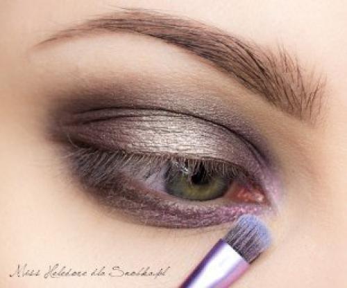 Нежный макияж, отлично подойдет и в качестве вечернего макияжа! 04