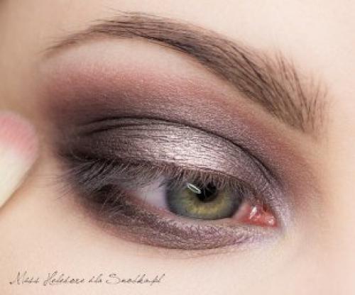 Нежный макияж, отлично подойдет и в качестве вечернего макияжа! 05