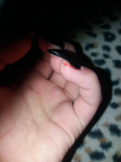 Вы когда нибудь на маникюре плакали? 02 Вы когда нибудь на маникюре плакали? 02