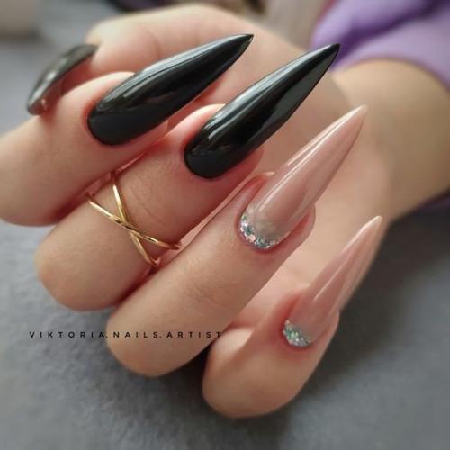 Длинные ногти.  Острые ногти. 01