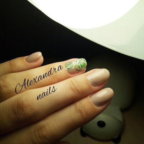 Анонимно.  Всем привет, занимаюсь ногтями с окончания курсов около 3 месяцев. 06