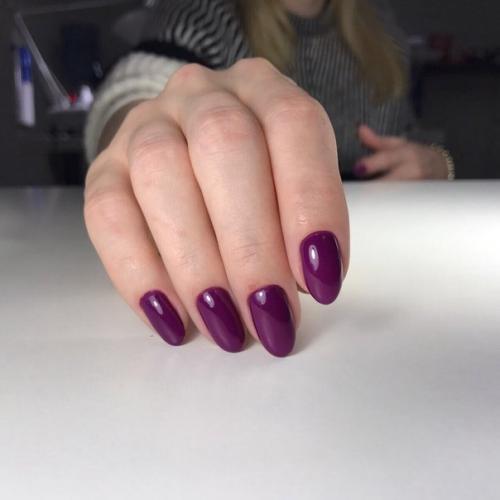 Начинающему мастеру маникюра необходима модель для маникюра и покрытия. 02