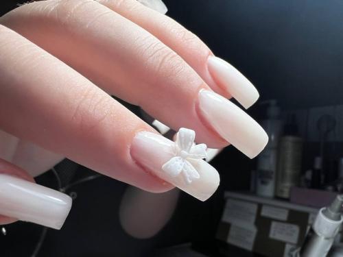 Объемные фигурки на ногтях -. 01