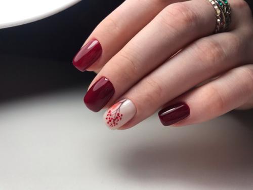 Добрый день, подскажите пожалуйста какими гель красками делаете прорисовку дизайна? 02