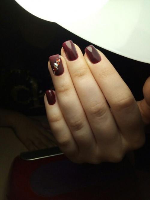 Анонимно.  Всем привет, занимаюсь ногтями с окончания курсов около 3 месяцев. 03