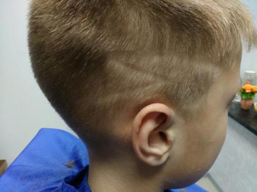 Уважаемые, богандинцы. Мы приглашаем вас 5 декабря на открытие парикмахерской Каприз по адресу ул энергетиков 2 а магазин Виктория второй этаж. 01