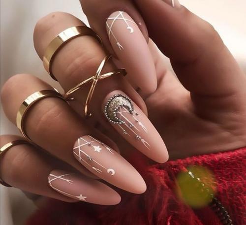 Лучшие идеи для праздничного маникюра. 04