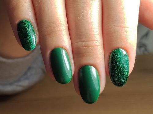 Хотелось бы оценки и советов получить, занимаюсь 2 месяца ногтями. 08