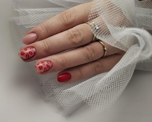 Хотелось бы оценки и советов получить, занимаюсь 2 месяца ногтями. 03