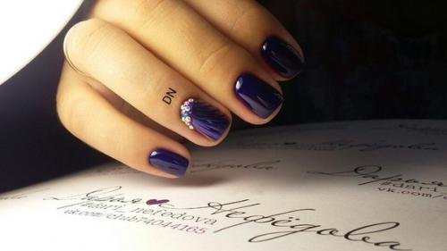 Девочки, работаю классическим обрезным маникюром. 04