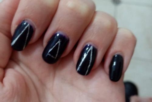 Пару недель назад пришлось обратиться к новому мастеру, так как к своему не попала, Маникюр отрос, конечно, но думаю все и так видно. 01