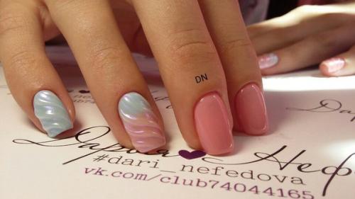 Девочки, работаю классическим обрезным маникюром. 05