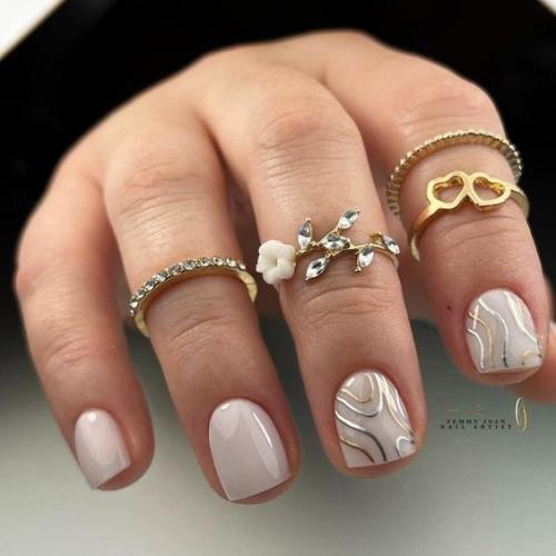 Маникюр на короткие ногти. 04