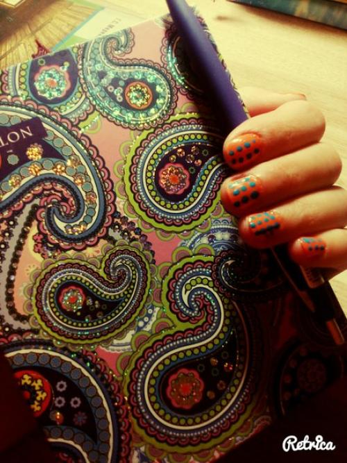 Здравствуйте занимаюсь маникюром около месяца. 03