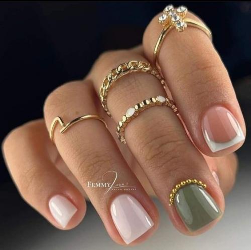 Маникюр на короткие ногти. 03