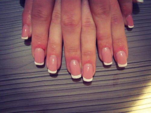 Девушки!  Спешите записаться на шеллак и наращивание ногтей! 01