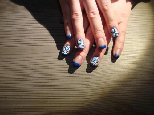 Девушки!  Спешите записаться на шеллак и наращивание ногтей! 02