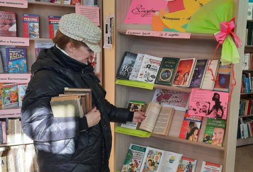 Весна - прекрасная пора года, которая стала символом женской красоты. 04 Весна - прекрасная пора года, которая стала символом женской красоты. 04