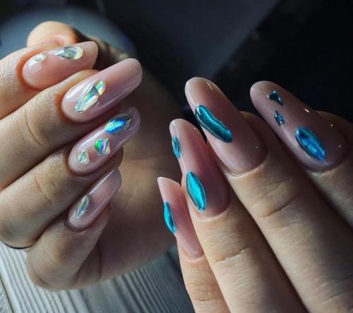 Нюдовый маникюр с дизайном. 02