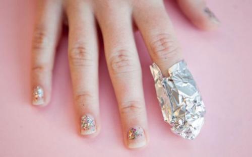 5 хитростей для идеального маникюра, о которых вы не знали. 04 5 хитростей для идеального маникюра, о которых вы не знали. 04