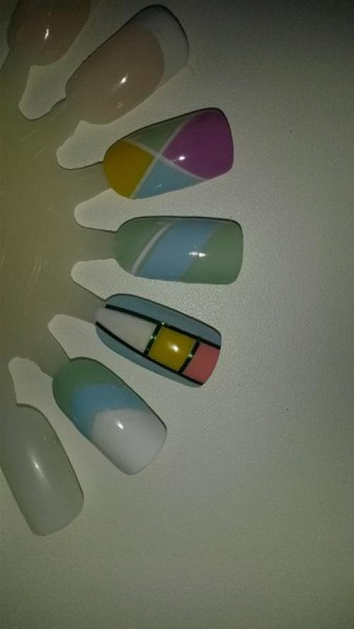 Анонимно!  Девчули, 22 апреля получила сертификат по программе Базовый Курс Маникюра. 01