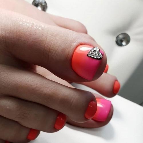 Варианты пляжного педикюра. 08