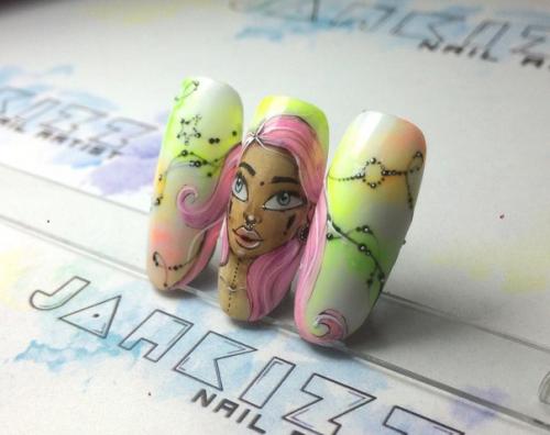 Дорисовала девушку?  Моё первое лицо в подобном стиле) фух, справилась кажется. 02