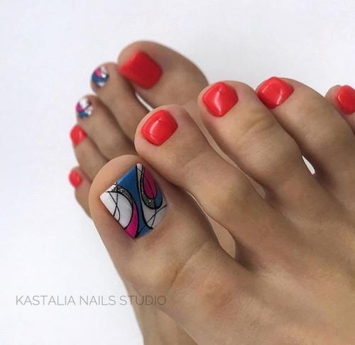 Педикюр с геометрией. 09