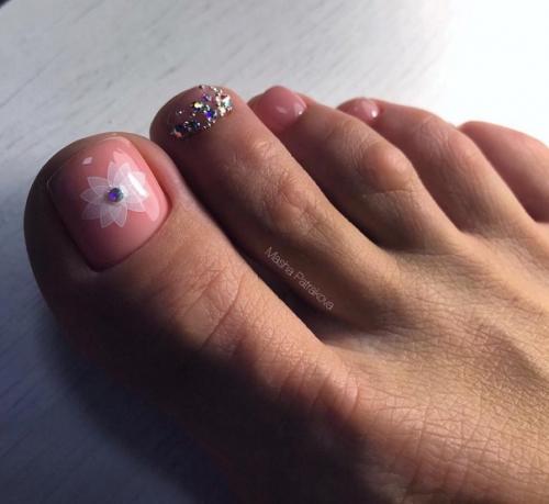 Подборка идей пастельного педикюра. 04