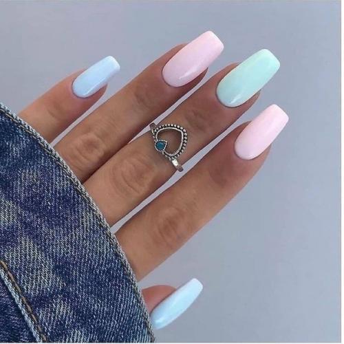 Ловите подборку совершенно разных идей для маникюра в отпуск! 01