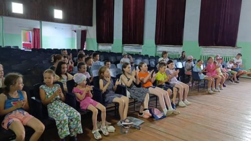 Занятия в летнем лагере всестороннего развития продолжаются. 04