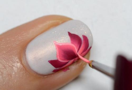 Дизайн ногтей с нежными цветами. 03 Дизайн ногтей с нежными цветами. 03