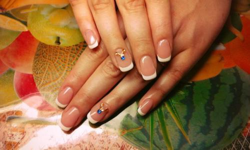 - Наращивание ногтей - 550 р. 09