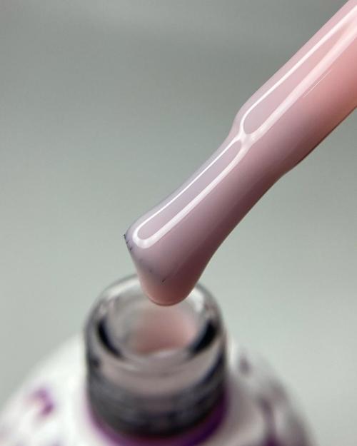 Камуфлирующая база Tartiso идеальна для создания френч - маникюра и однотонного покрытия. 04