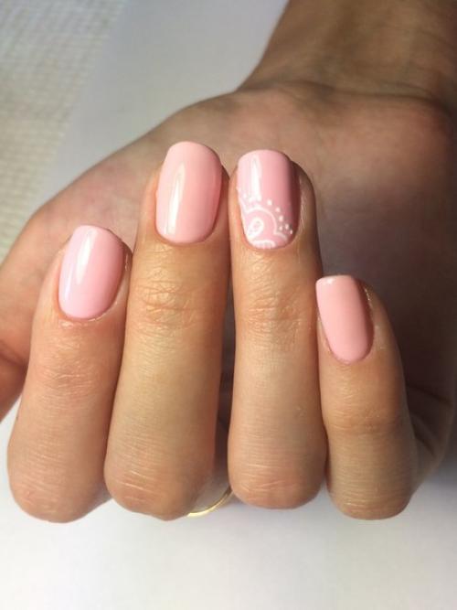 Занимаюсь покрытием ноготков чуть меньше полугода. 02