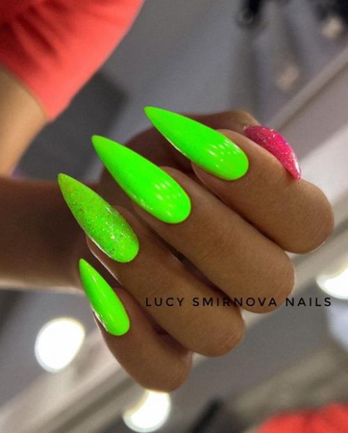А вам нравиться салатовый маникюр? 09